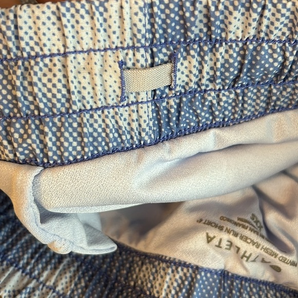 Athleta Women’s Mesh Racer Run Short 4” - Picture 8 of 9